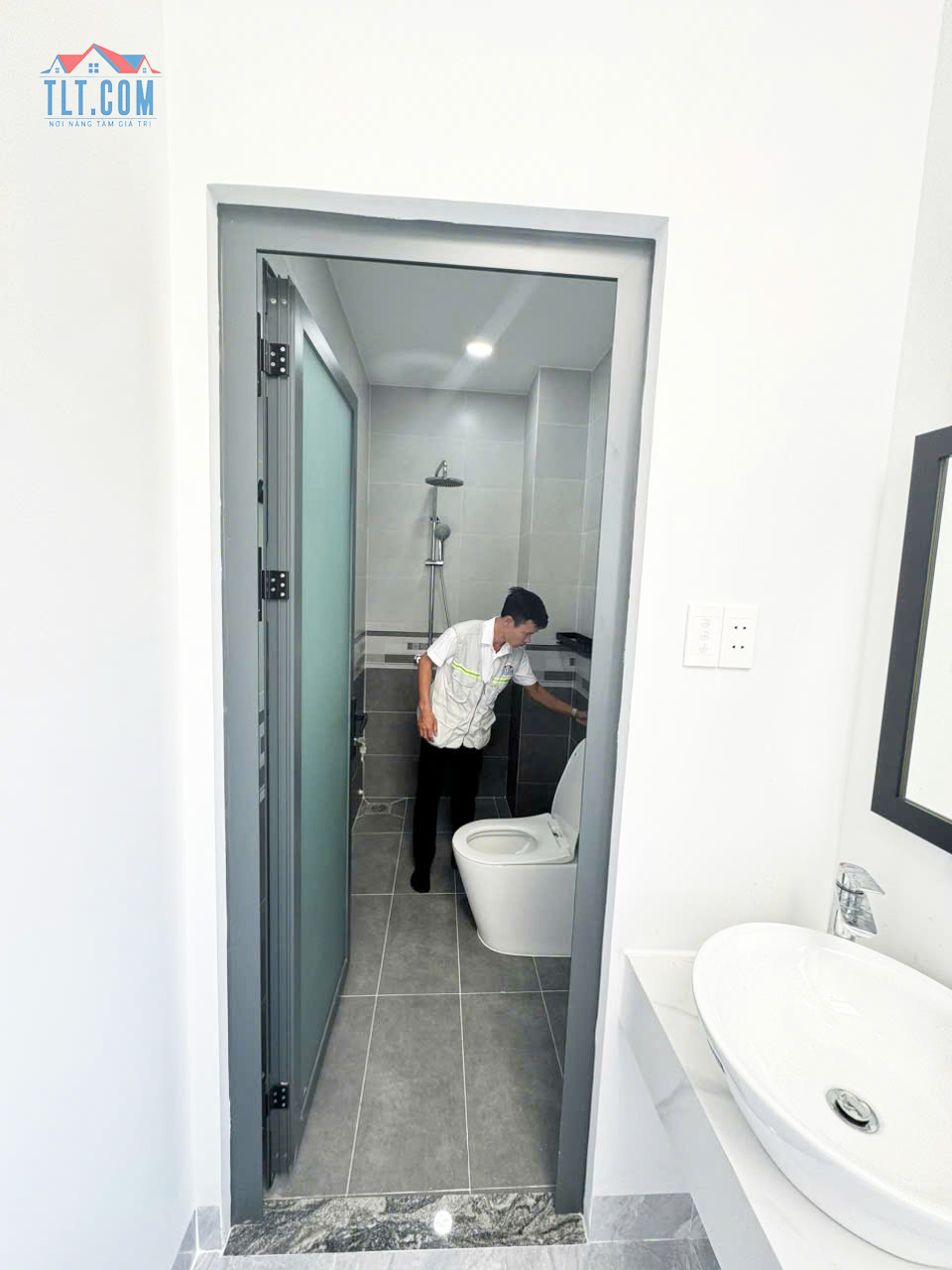 Trang tr&iacute; nội thất ph&ograve;ng vệ sinh