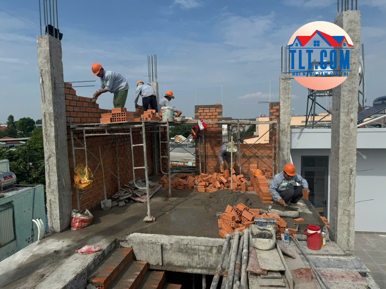 Thi công xây dựng tường
