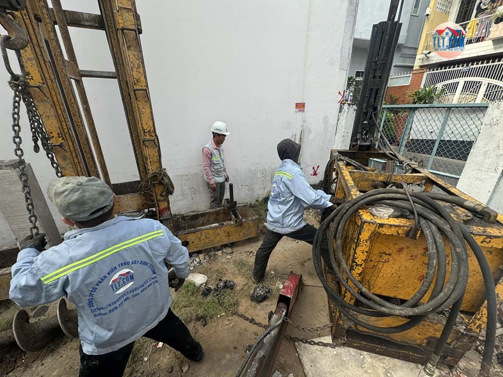 Thi c&ocirc;ng &eacute;p cọc