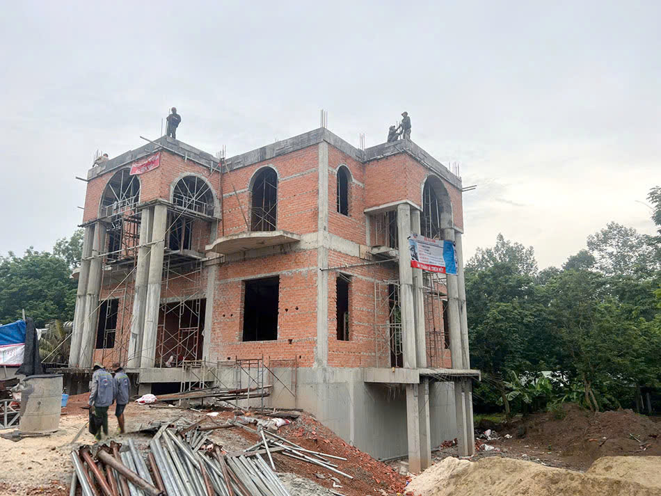 X&acirc;y dựng nh&agrave; biệt thự phần th&ocirc;