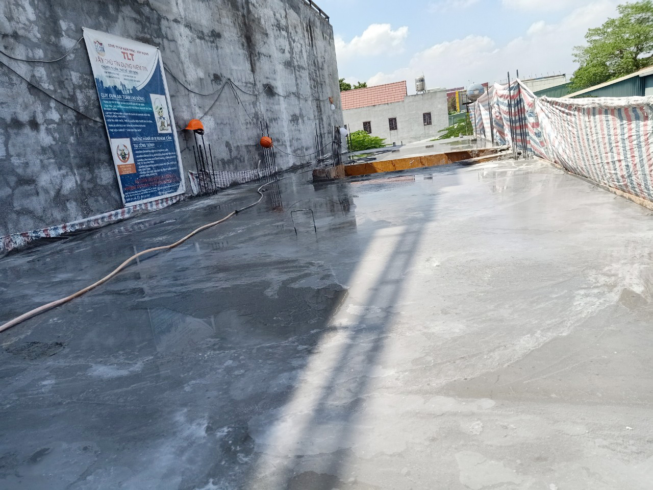 Bảo dưỡng s&agrave;n b&ecirc; t&ocirc;ng 