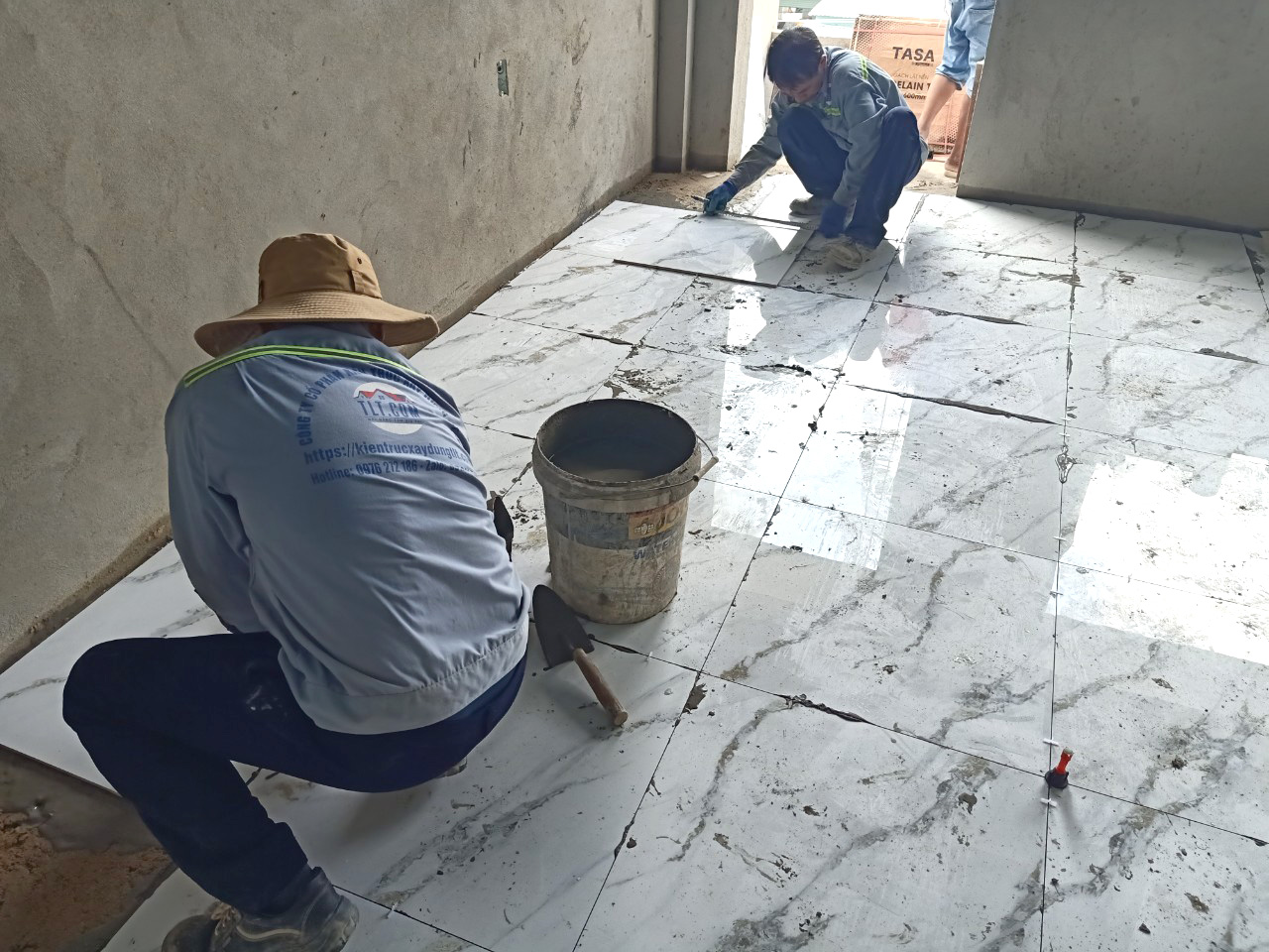 Ốp l&aacute;t gạch nền nh&agrave; 
