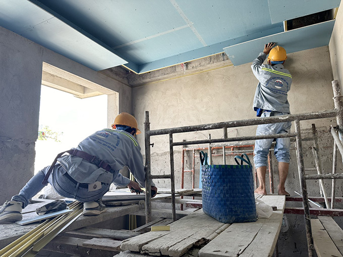 Thi c&ocirc;ng đ&oacute;ng trần thạch cao 