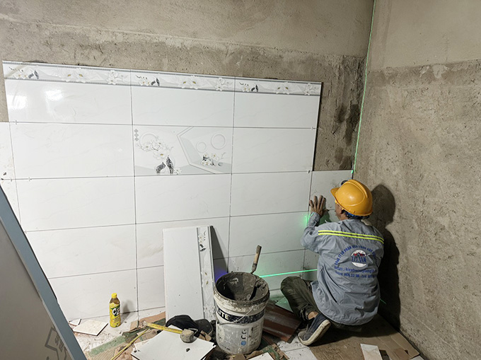 Căn g&oacute;c ốp gạch tường 