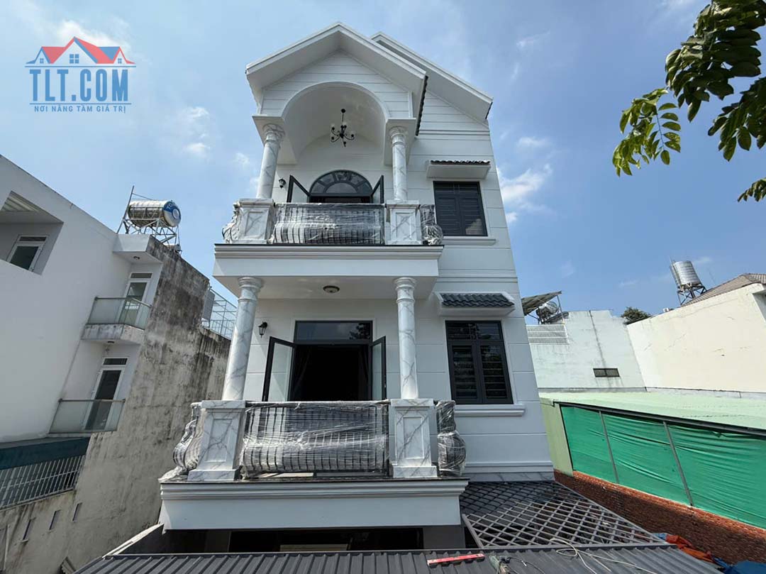 Thi c&ocirc;ng ho&agrave;n thiện nh&agrave; phố trọn g&oacute;i