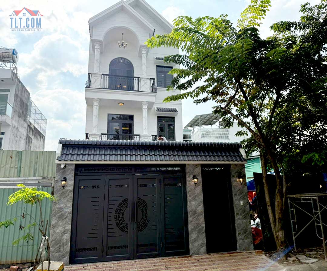 To&agrave;n cảnh nh&agrave; 1 trệt 2 lầu 