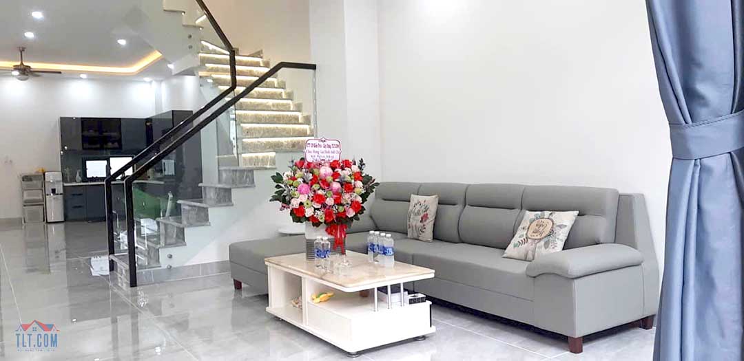 Nội thất nh&agrave; 1 trệt 2 lầu 