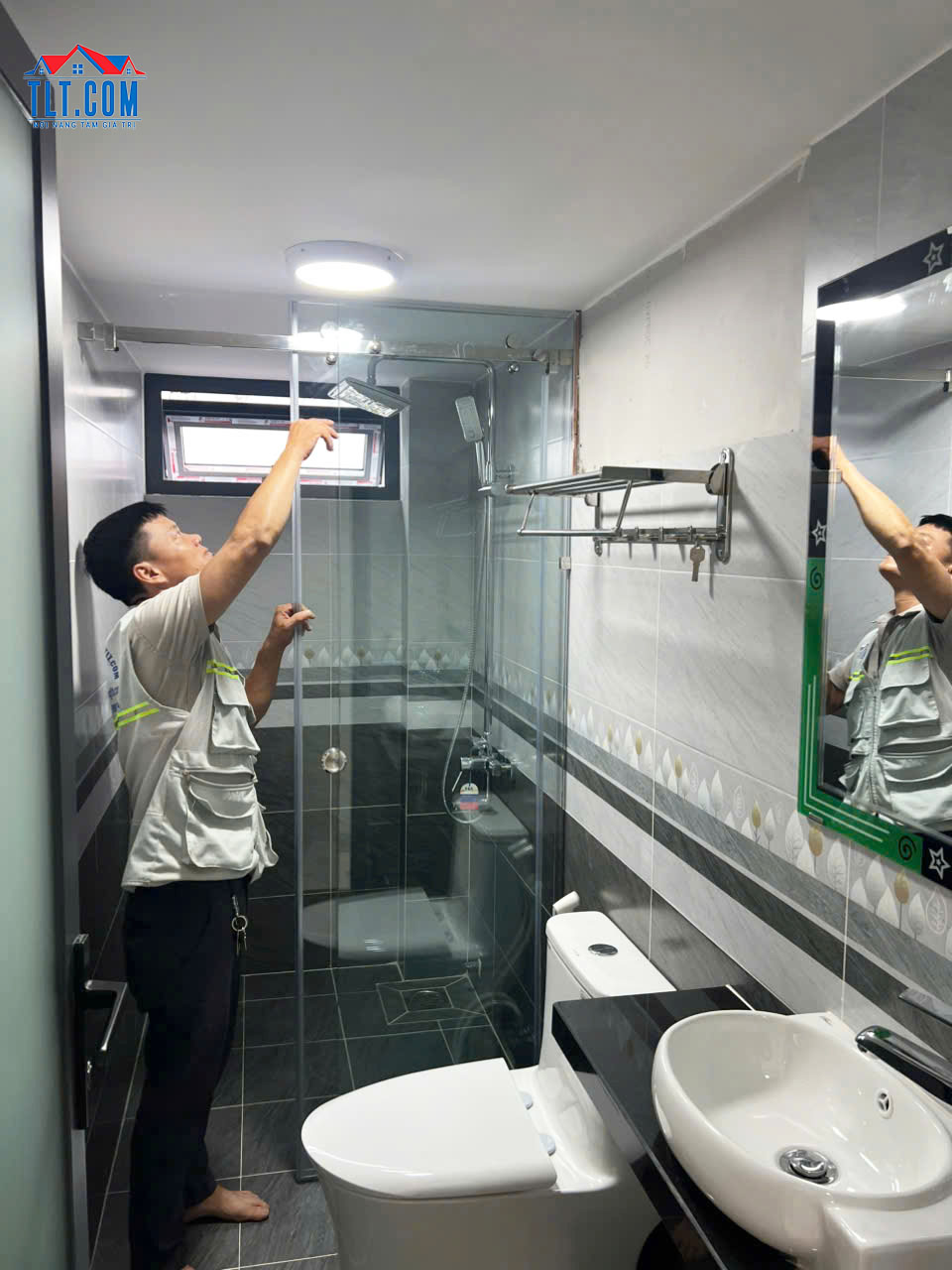 Thi c&ocirc;ng ho&agrave;n thiện v&agrave; b&agrave;n giao dự &aacute;n x&acirc;y dựng nh&agrave; phố 3 tầng