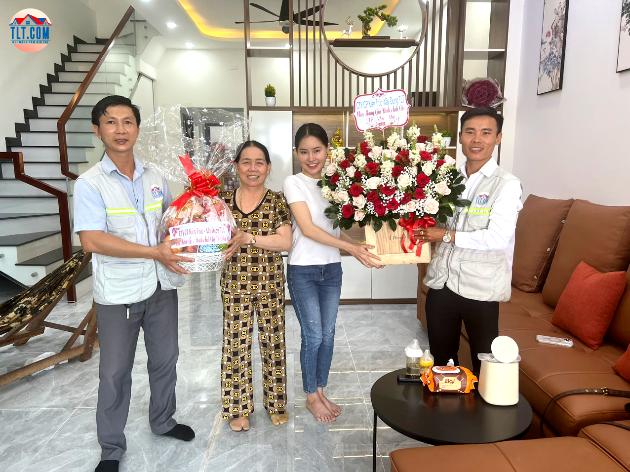 H&igrave;nh ảnh b&agrave;n giao c&ocirc;ng tr&igrave;nh x&acirc;y nh&agrave; trọn g&oacute;i long an 