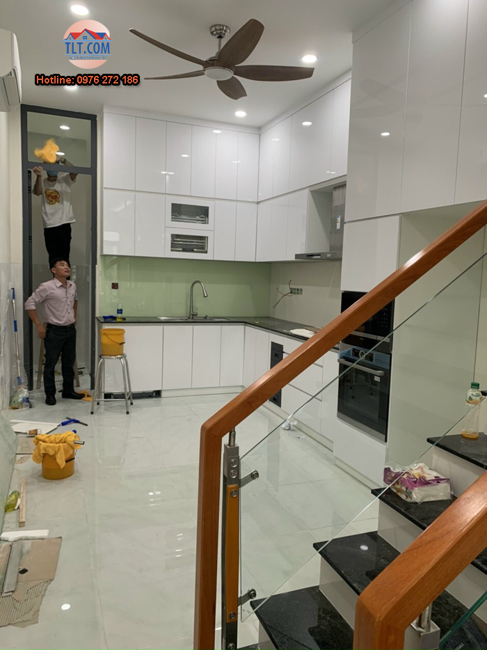 Vệ sinh ho&agrave;n thiện căn nh&agrave; sau khi sửa chữa nh&agrave; tại Quận 12