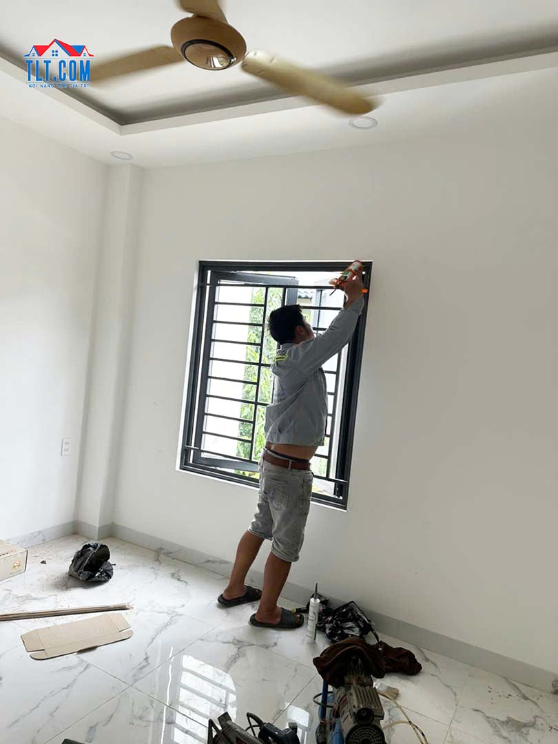Khởi công xây dựng nhà