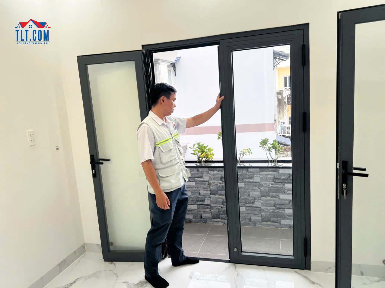 Xây tường gạch