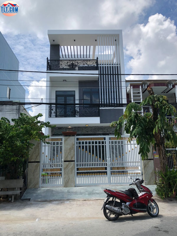 Ng&ocirc;i nh&agrave; sau khi thi c&ocirc;ng x&acirc;y nh&agrave; trọn g&oacute;i tại T&acirc;n An Long An Chị Thương
