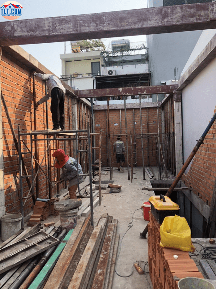C&ocirc;ng đoạn x&acirc;y tường bao - C&ocirc;ng tr&igrave;nh x&acirc;y dựng nh&agrave; phố G&ograve; Vấp