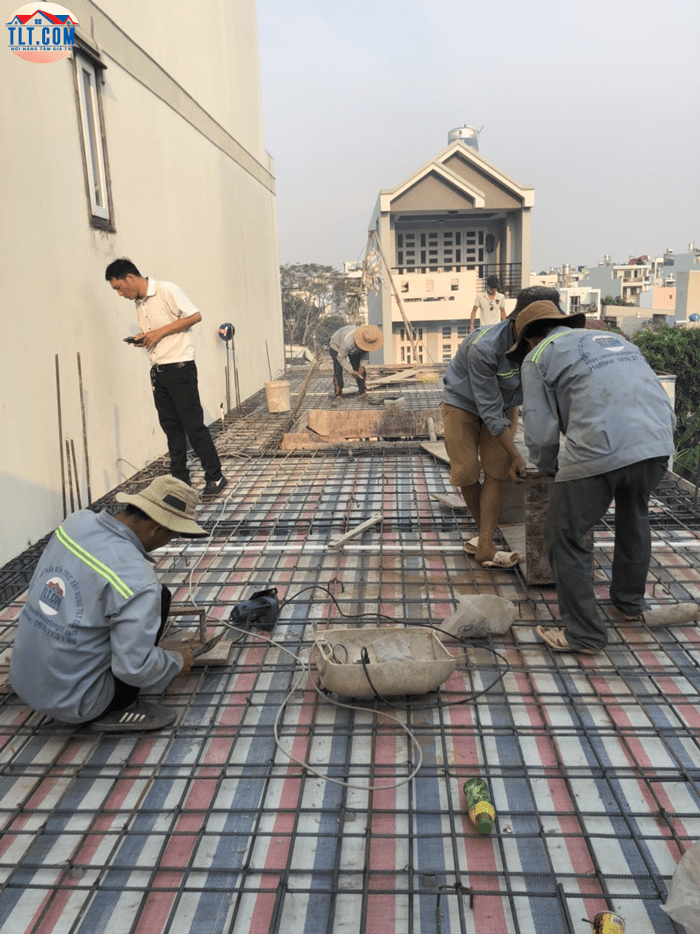 C&ocirc;ng đoạn đi th&eacute;p s&agrave;n