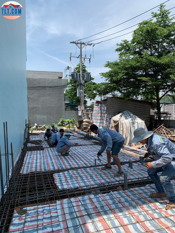 Thi c&ocirc;ng đan sắt sang nh&agrave; 